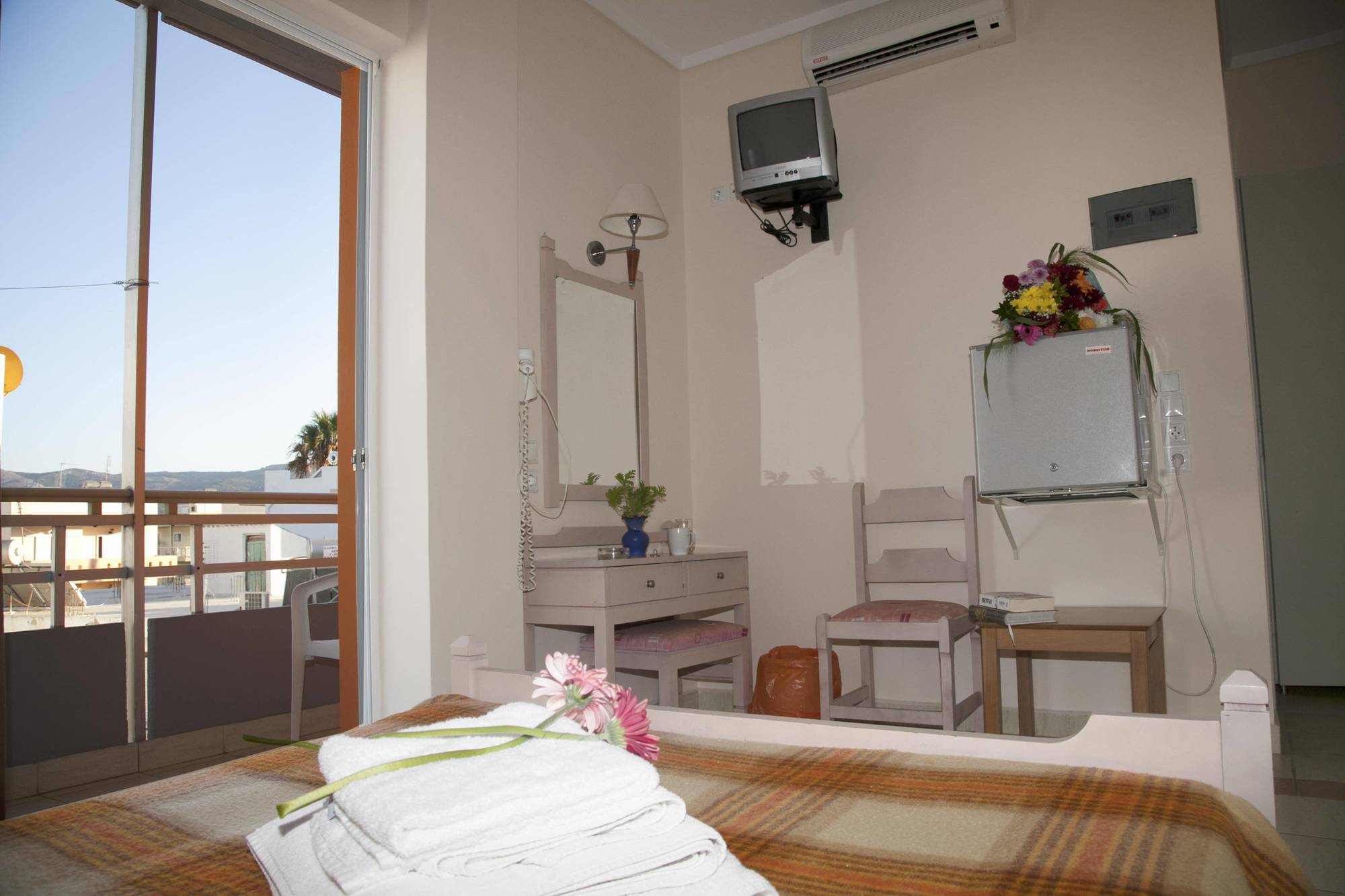 Theonia Hotel Kos Town Luaran gambar